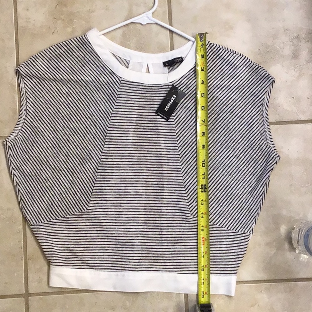NWT Express top - Picture 5 of 5